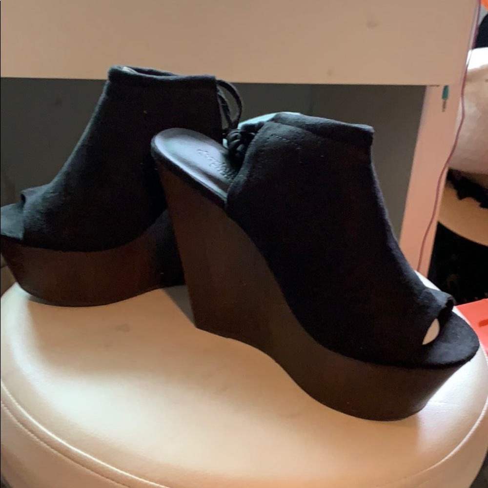 Cute new wedge wrap around ankle sandal